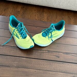 Brooks Hyperion Tempo Men's
Road- Running Shoes